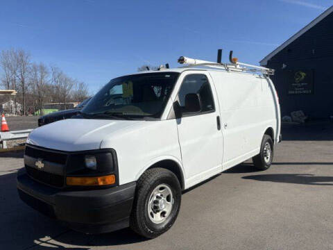 2017 Chevrolet Express Cargo  RWD photo