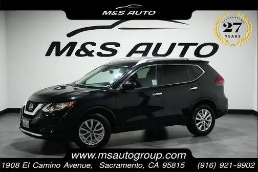 2020 Nissan Rogue SV FWD photo