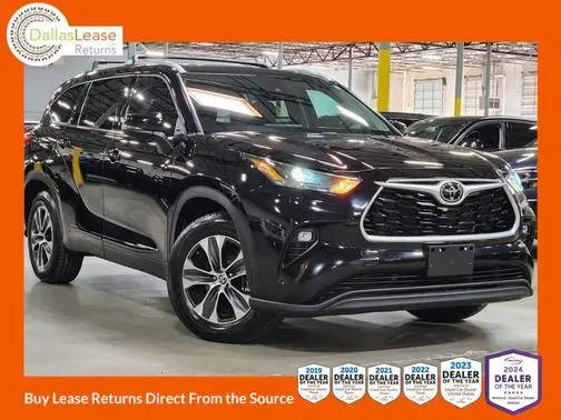 2022 Toyota Highlander XLE FWD photo