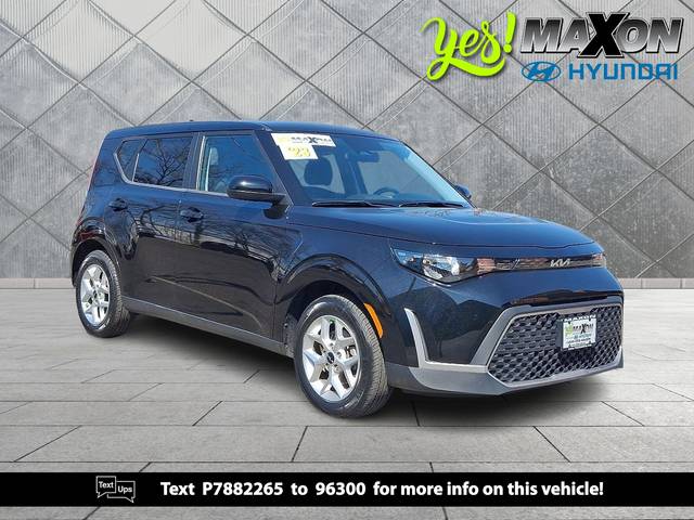 2023 Kia Soul LX FWD photo