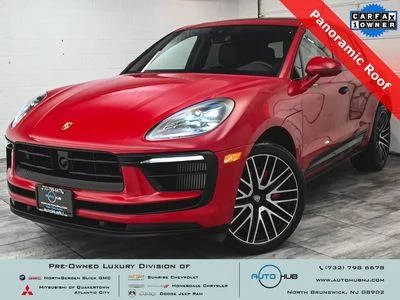 2023 Porsche Macan S AWD photo