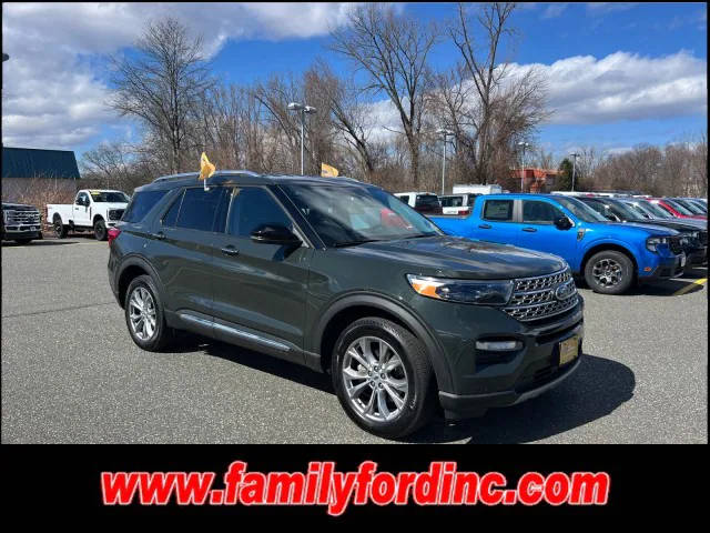 2023 Ford Explorer Limited 4WD photo