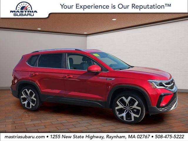 2023 Volkswagen Taos SEL AWD photo