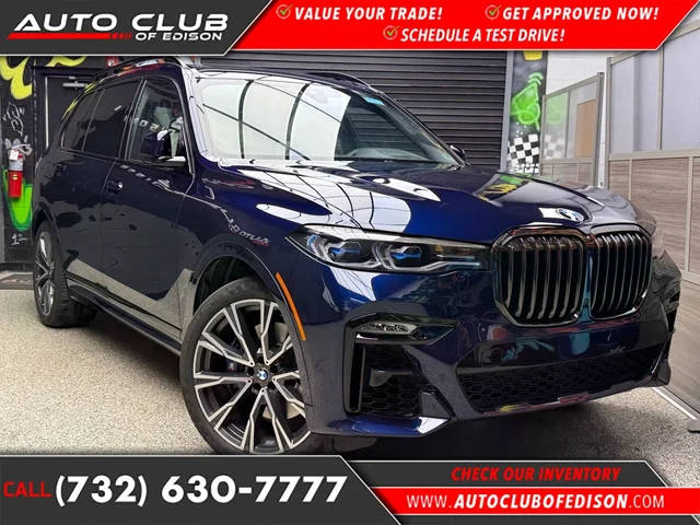 2022 BMW X7 M50i AWD photo