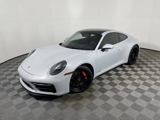 2023 Porsche 911 Carrera GTS RWD photo