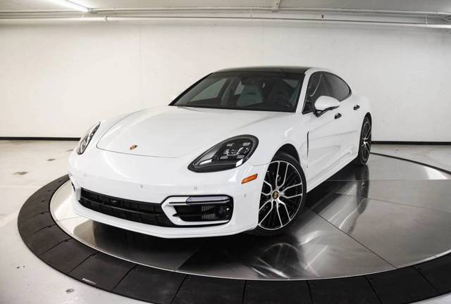 2023 Porsche Panamera Platinum Edition RWD photo