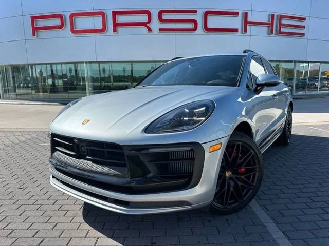 2023 Porsche Macan GTS AWD photo