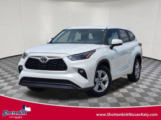 2023 Toyota Highlander L FWD photo