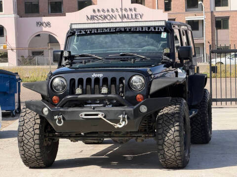 2015 Jeep Wrangler Unlimited Freedom Edition 4WD photo