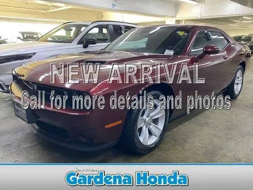 2023 Dodge Challenger SXT RWD photo