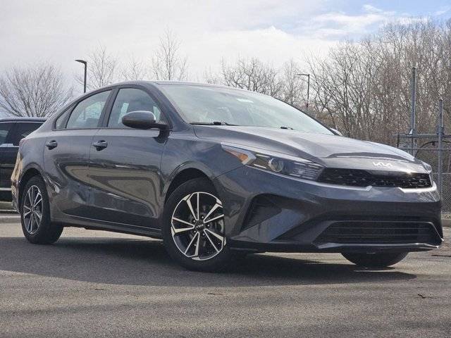 2023 Kia Forte LXS FWD photo