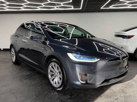 2017 Tesla Model X 90D AWD photo