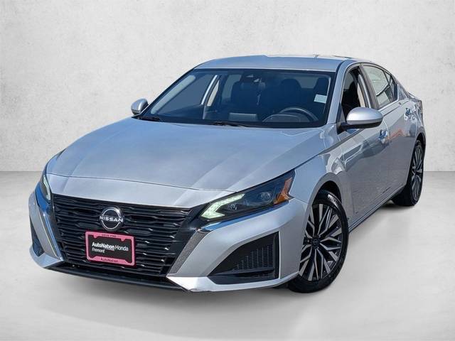 2023 Nissan Altima 2.5 SV FWD photo
