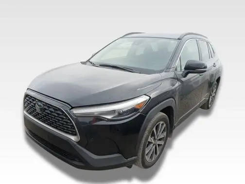 2022 Toyota Corolla Cross XLE FWD photo