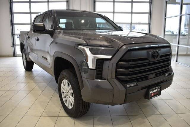 2022 Toyota Tundra SR5 4WD photo