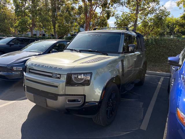 2023 Land Rover Defender 110 X-Dynamic SE AWD photo