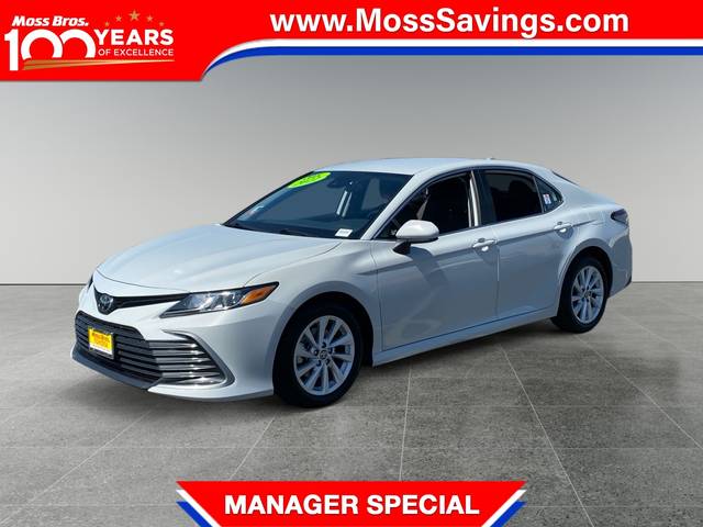 2022 Toyota Camry LE FWD photo