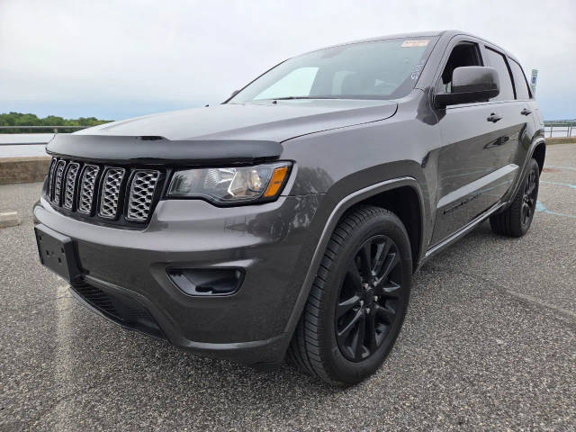 2019 Jeep Grand Cherokee Altitude 4WD photo