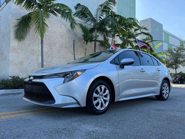 2022 Toyota Corolla LE FWD photo