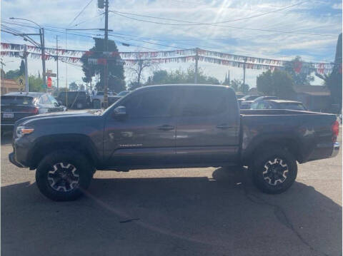 2016 Toyota Tacoma TRD Off Road 4WD photo