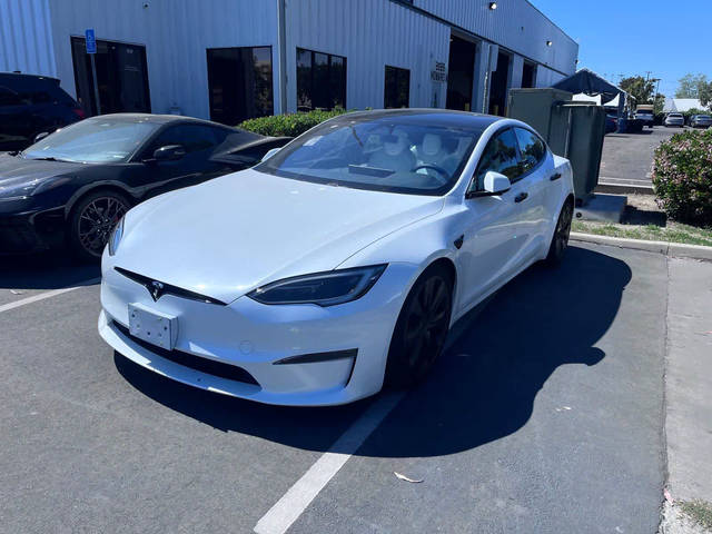 2023 Tesla Model S Plaid AWD photo