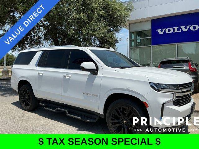 2021 Chevrolet Suburban LT 4WD photo