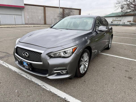 2015 Infiniti Q50  AWD photo