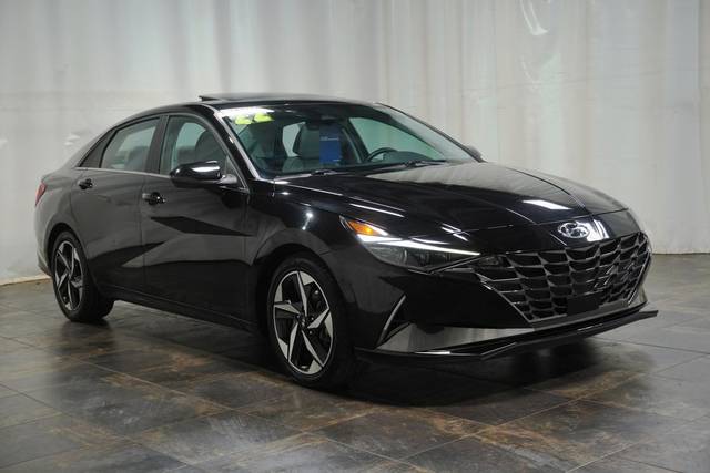 2022 Hyundai Elantra Limited FWD photo
