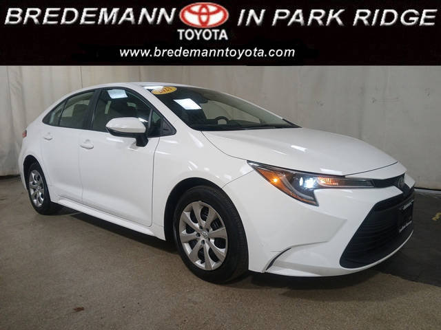 2023 Toyota Corolla LE FWD photo