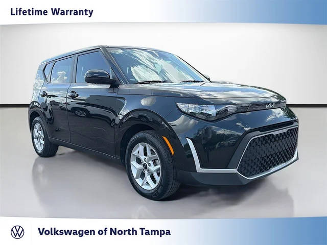 2023 Kia Soul LX FWD photo