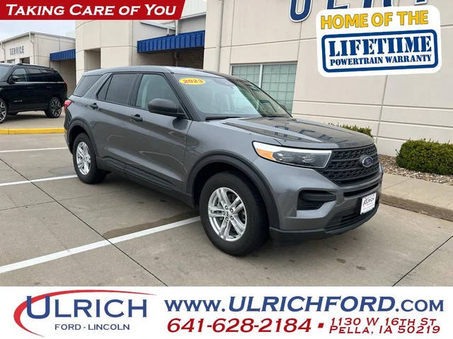 2023 Ford Explorer Base 4WD photo