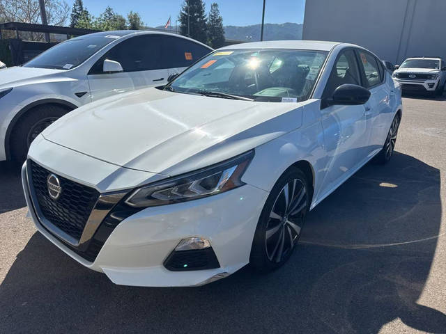 2021 Nissan Altima 2.5 SR FWD photo
