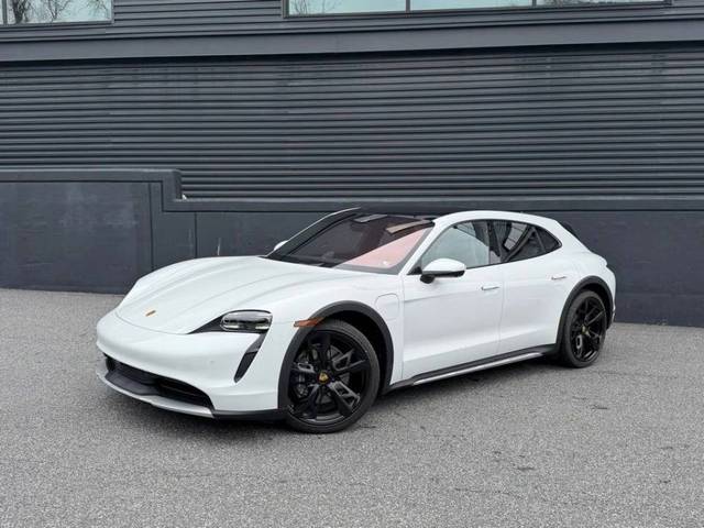 2022 Porsche Taycan 4 AWD photo