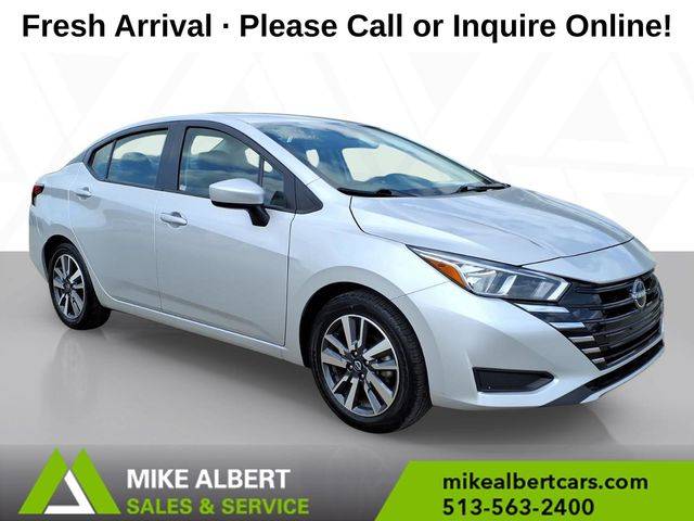 2023 Nissan Versa SV FWD photo