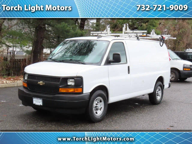 2017 Chevrolet Express Cargo  RWD photo