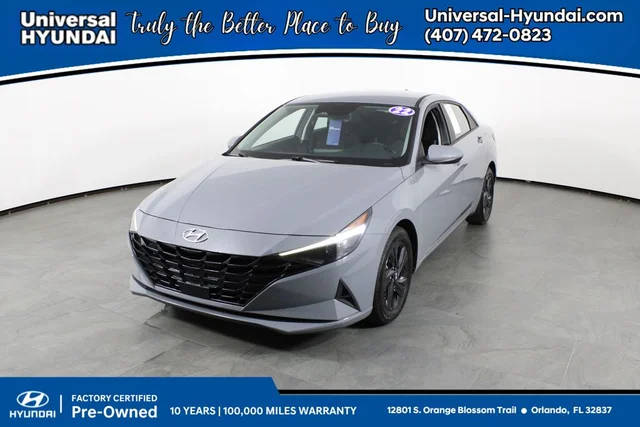2022 Hyundai Elantra SEL FWD photo