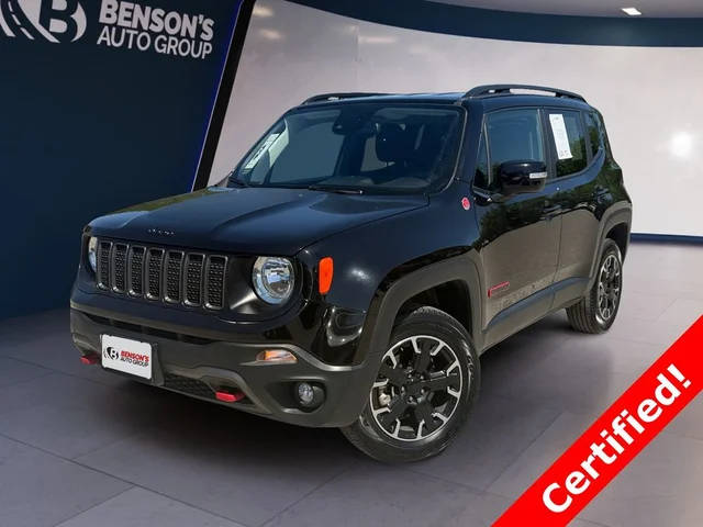 2023 Jeep Renegade Trailhawk 4WD photo