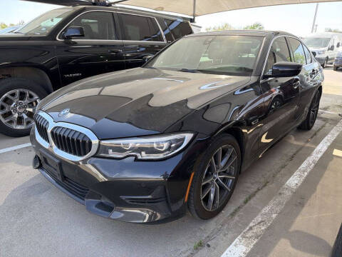 2022 BMW 3 Series 330e xDrive AWD photo