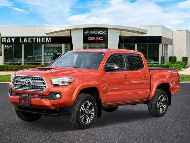 2017 Toyota Tacoma SR5 4WD photo