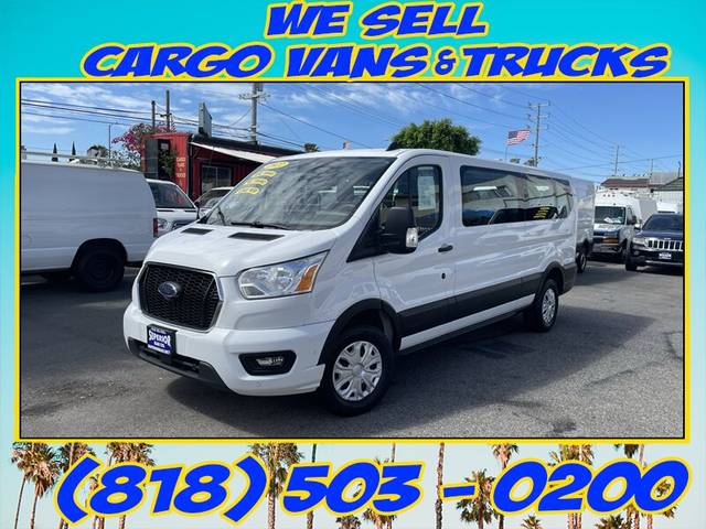2022 Ford Transit Passenger Wagon XLT RWD photo