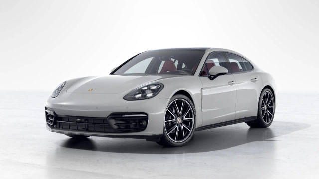 2023 Porsche Panamera Platinum Edition RWD photo