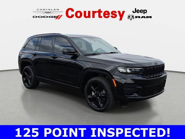 2023 Jeep Grand Cherokee Altitude 4WD photo