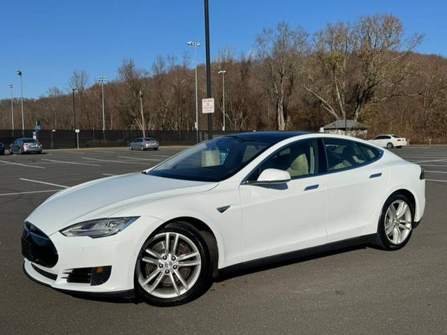 2015 Tesla Model S  AWD photo