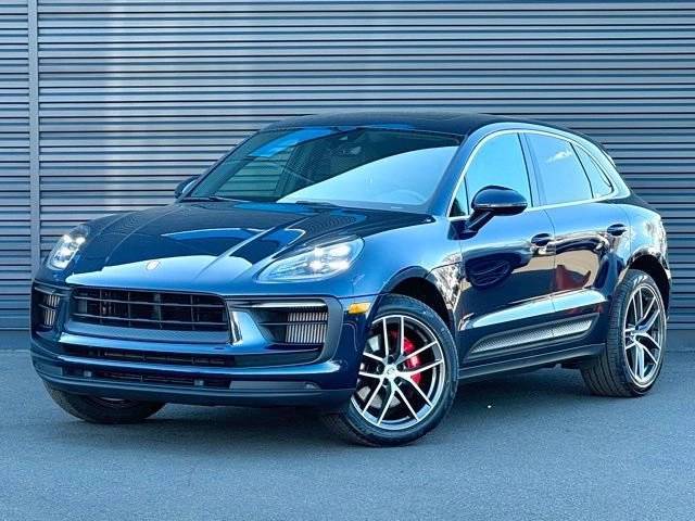 2022 Porsche Macan S AWD photo