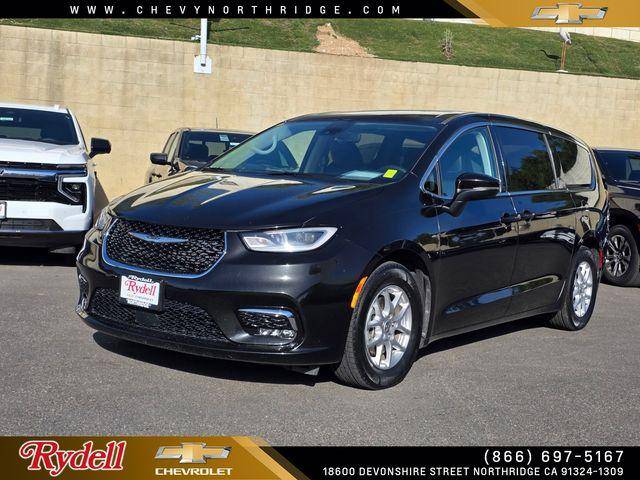 2023 Chrysler Pacifica Minivan Touring L FWD photo