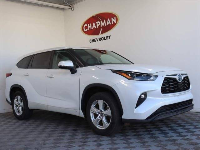 2023 Toyota Highlander Hybrid LE FWD photo