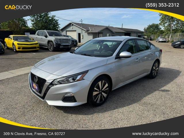 2021 Nissan Altima 2.5 SV FWD photo