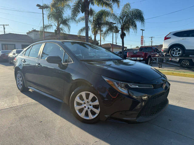 2020 Toyota Corolla LE FWD photo