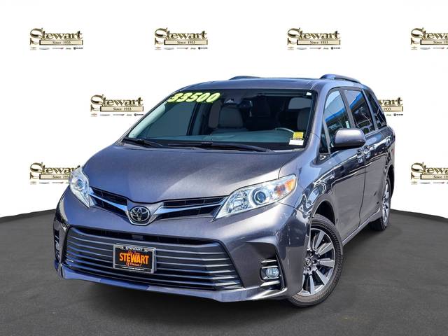 2020 Toyota Sienna XLE AWD photo