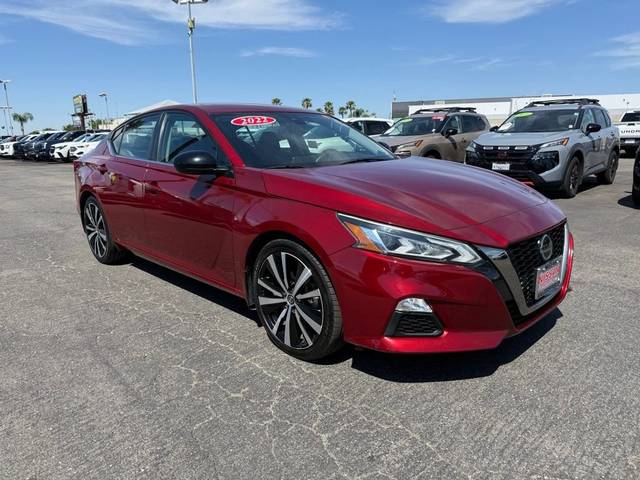 2022 Nissan Altima 2.5 SR FWD photo